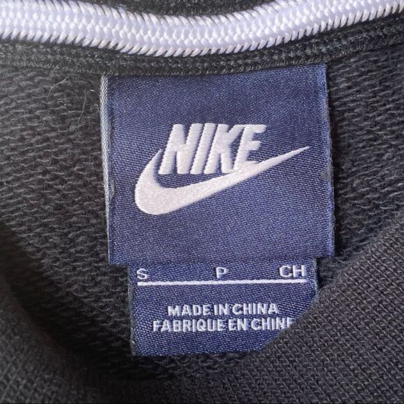 Nike Heritage Stripes Classic Crewneck Sweatshirt Pullover Sweater Black & white - Picture 3 of 8